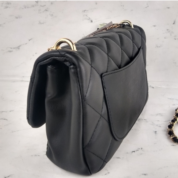 NEW Badgley Mischka Quilted Convertible Crossbody - Picture 5 of 6